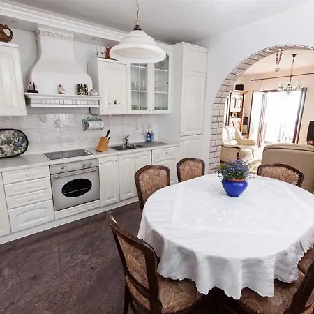 Apartment In 39335