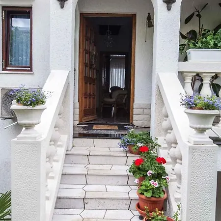 Apartment In 39335