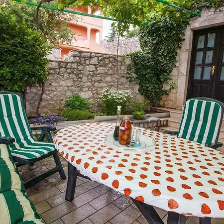 Apartment In 39335 Crikvenica