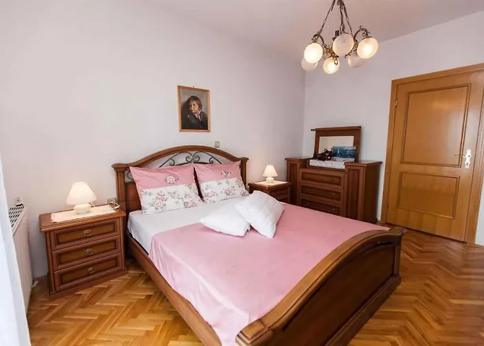 Appartement In 39335